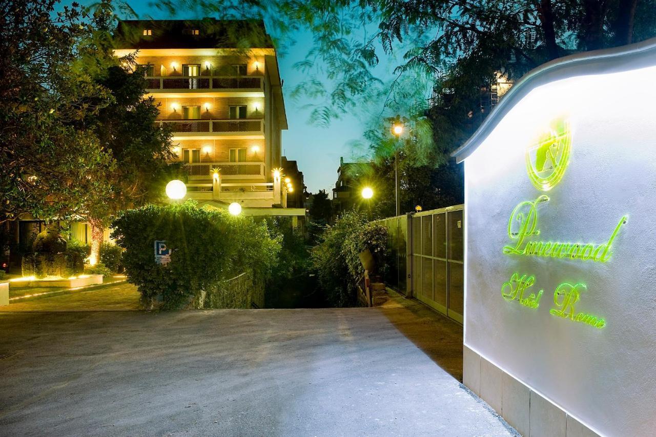 Hotel Pinewood