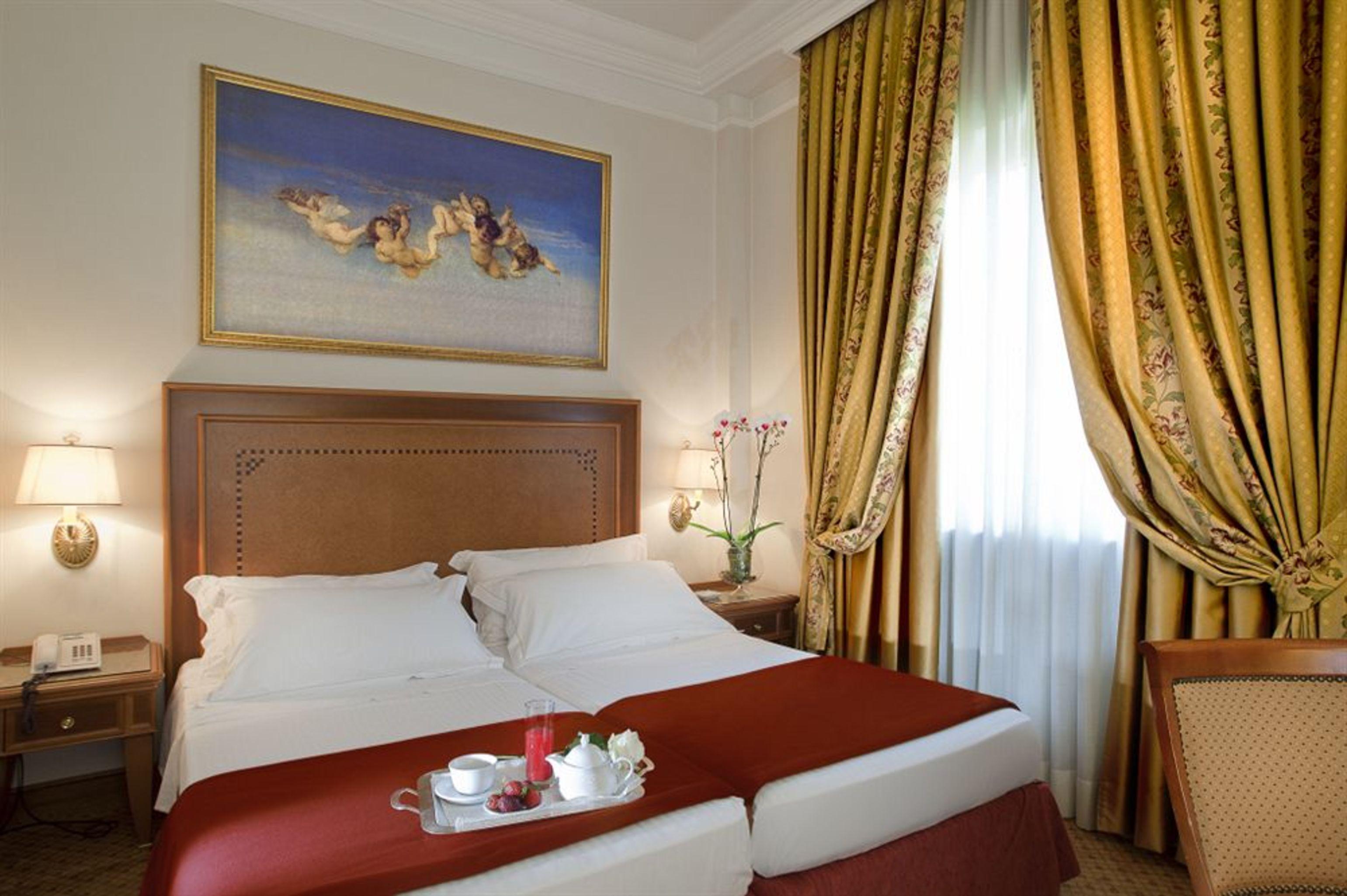 Pinewood 4*