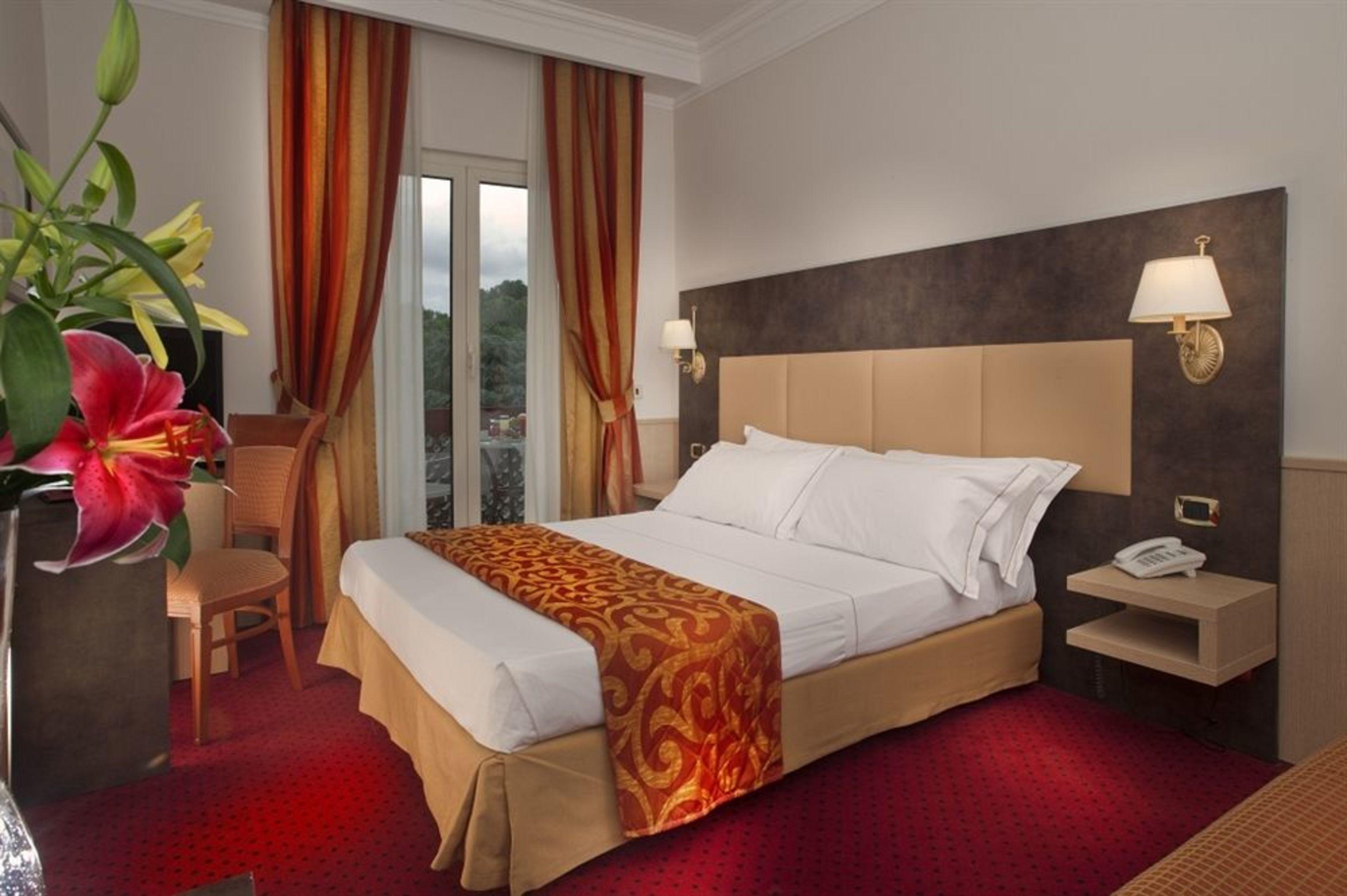Pinewood Hotel Roma