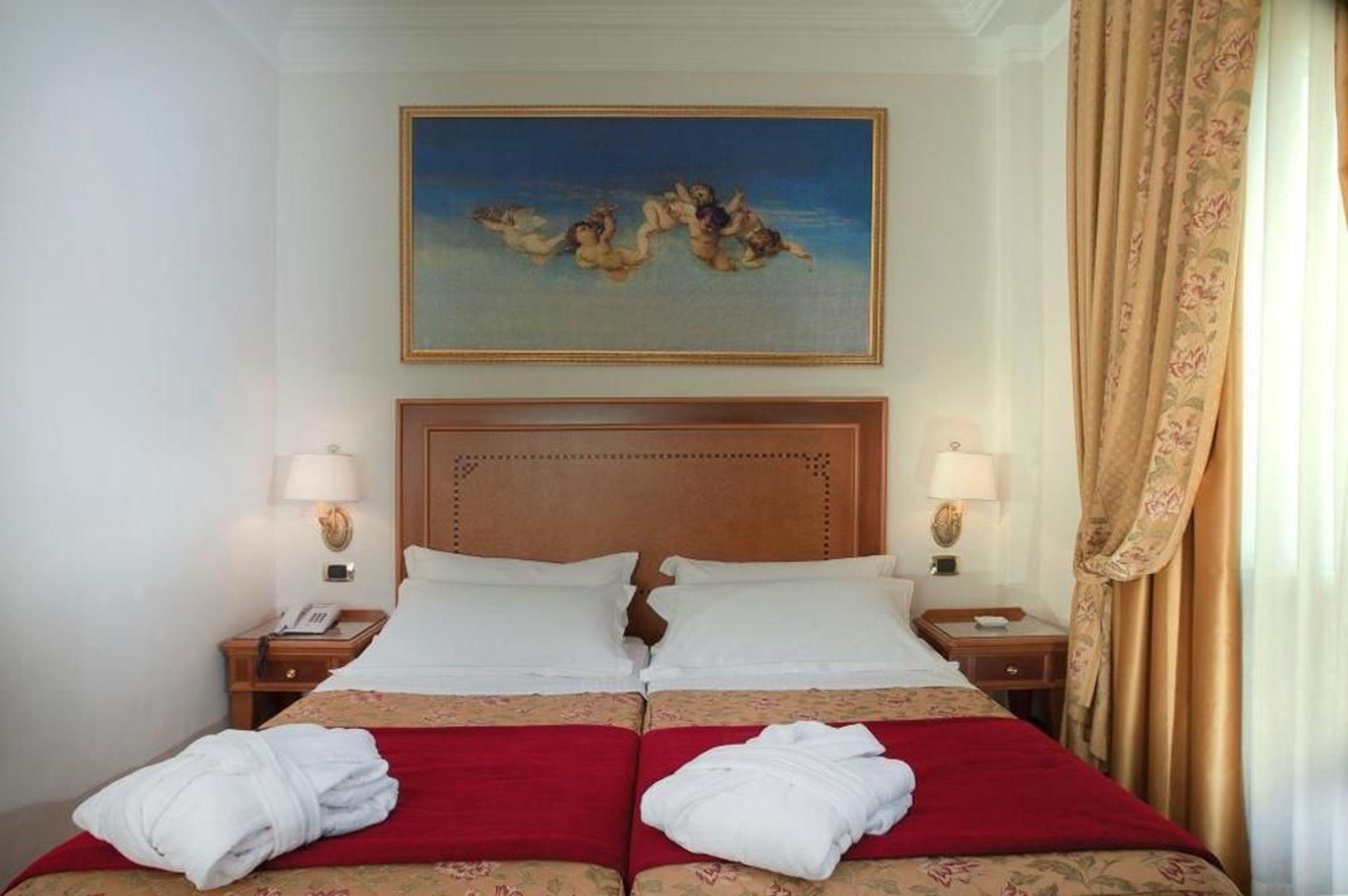Pinewood 4*