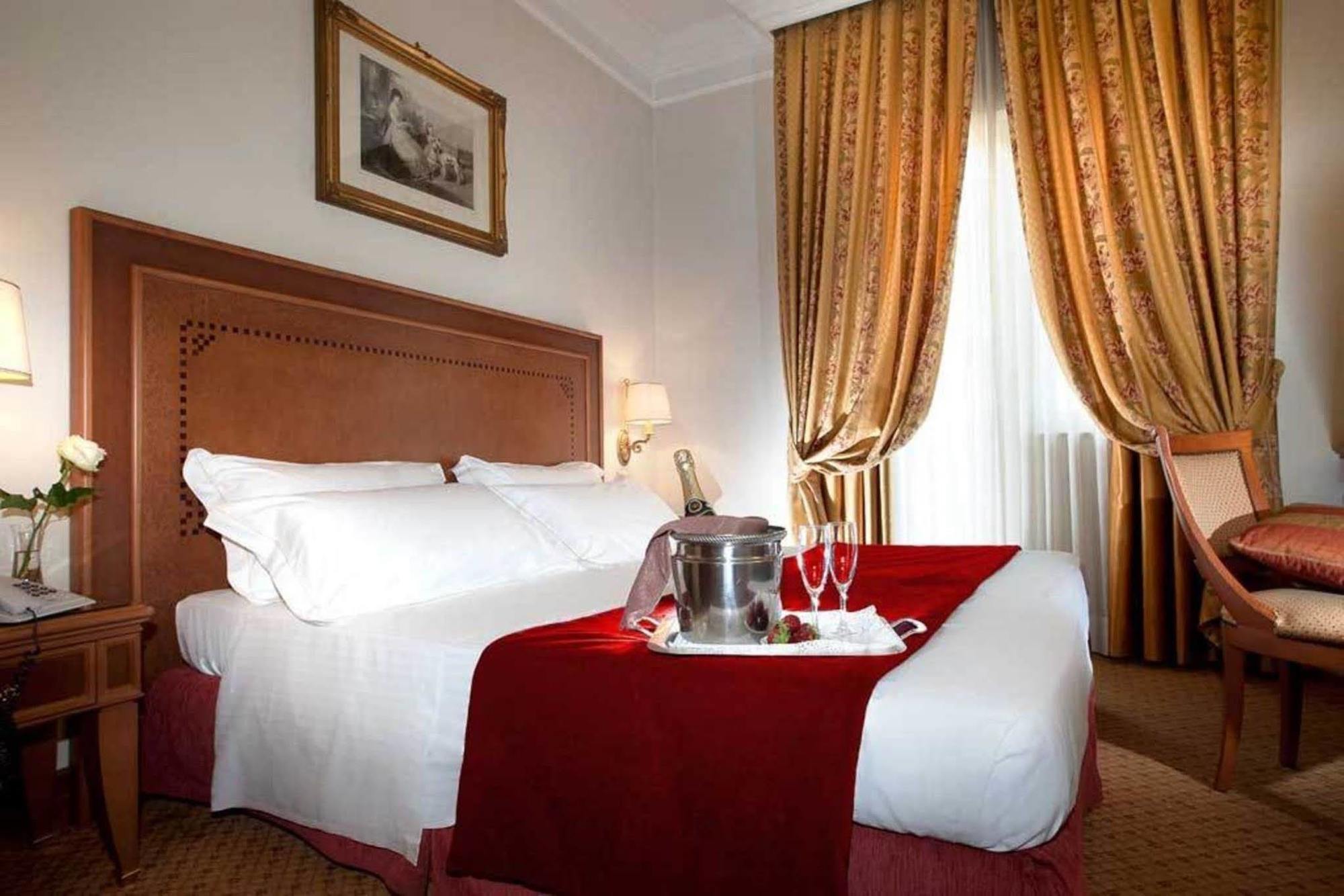 Pinewood 4*