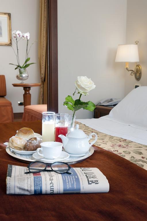Pinewood Hotel 4*
