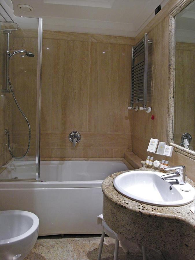 Pinewood 4*
